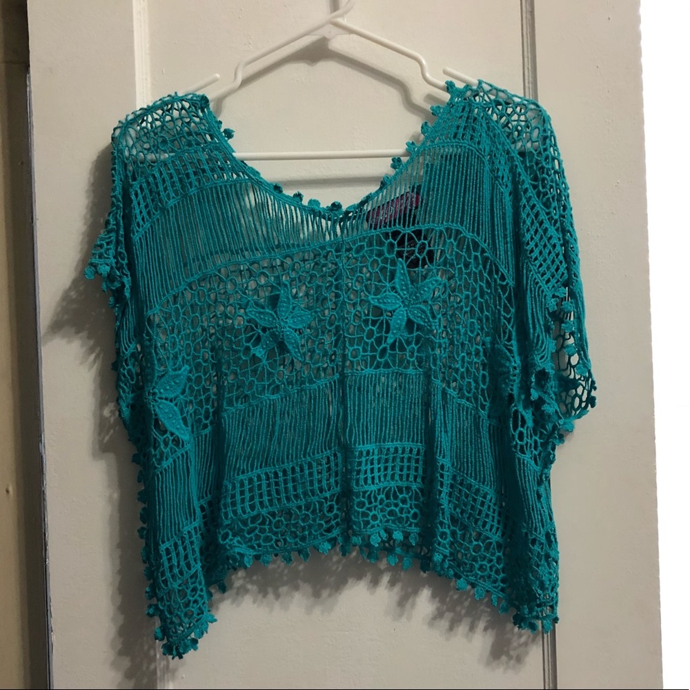 Lace crop top